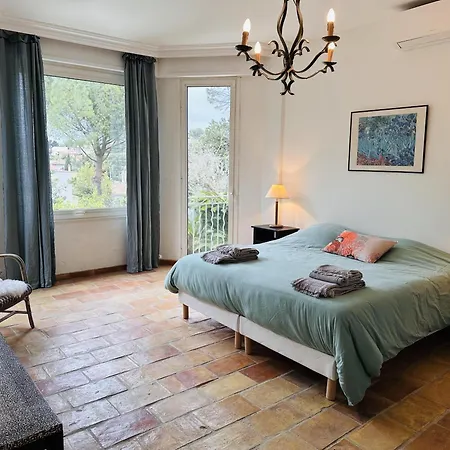 Villa A Lovely Large With A Big Swimming Pool And Gardens In A Calm Area Of - 1921