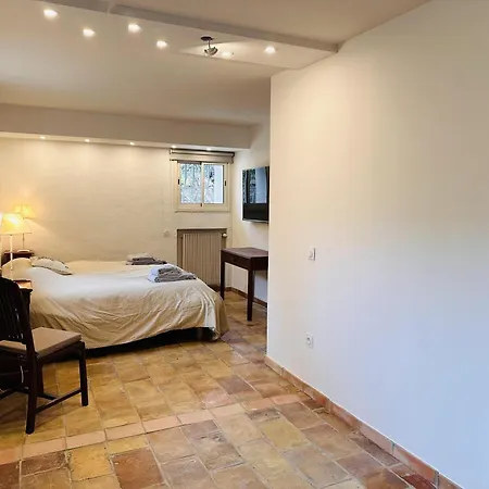 Villa A Lovely Large With A Big Swimming Pool And Gardens In A Calm Area Of - 1921 Cannes