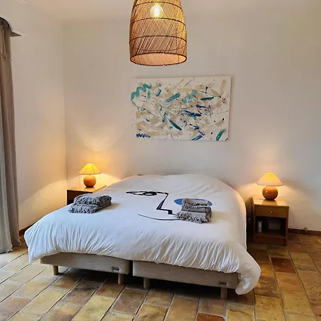 Villa A Lovely Large With A Big Swimming Pool And Gardens In A Calm Area Of - 1921