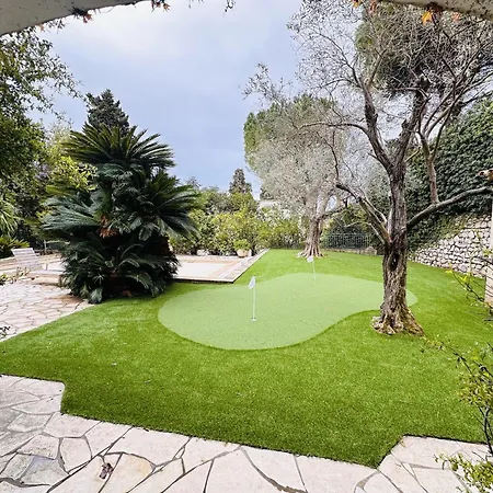 A Lovely Large With A Big Swimming Pool And Gardens In A Calm Area Of - 1921 Villa *