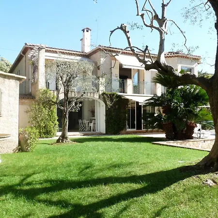 Villa A Lovely Large With A Big Swimming Pool And Gardens In A Calm Area Of - 1921